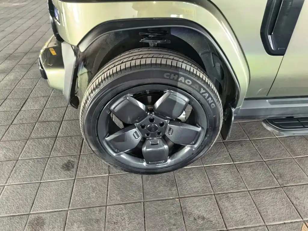 iCAR V23 2024 2025 501 AWD Premium Edition