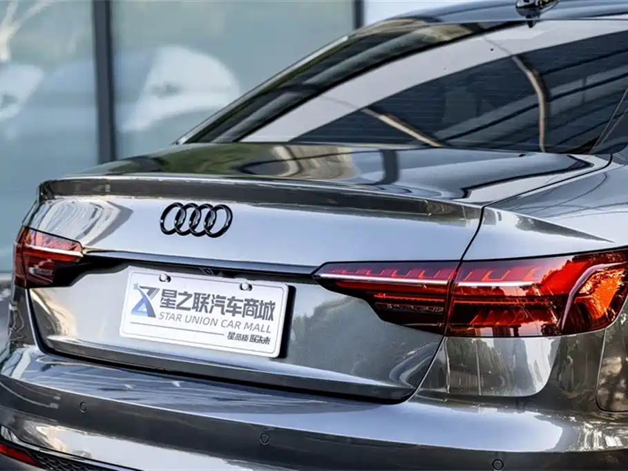 Audi A4L 2022 40 TFSI Luxury Dynamic фото 9