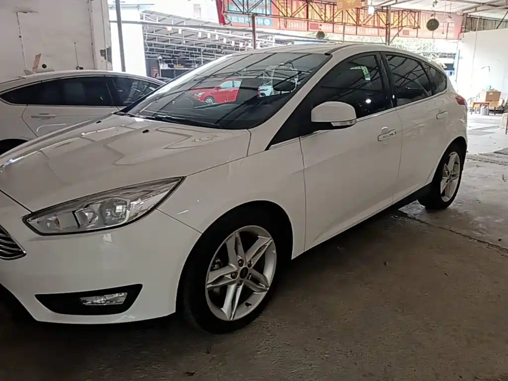 Ford Focus 2020 Hatchback Classic 1.5L Auto Trend