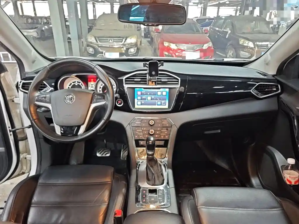 Фото 10 - MG Roewe RX5