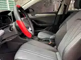 Photo 6 - Volkswagen Sagitar