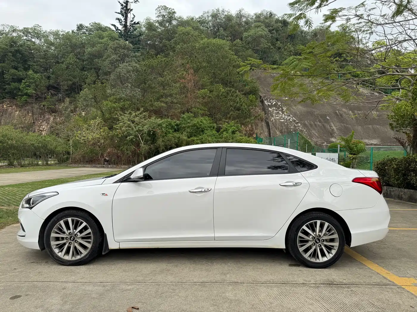 Hyundai Mistra 2019 1.8L Automatic Smart GLS Commemorative Edition China V фото 4