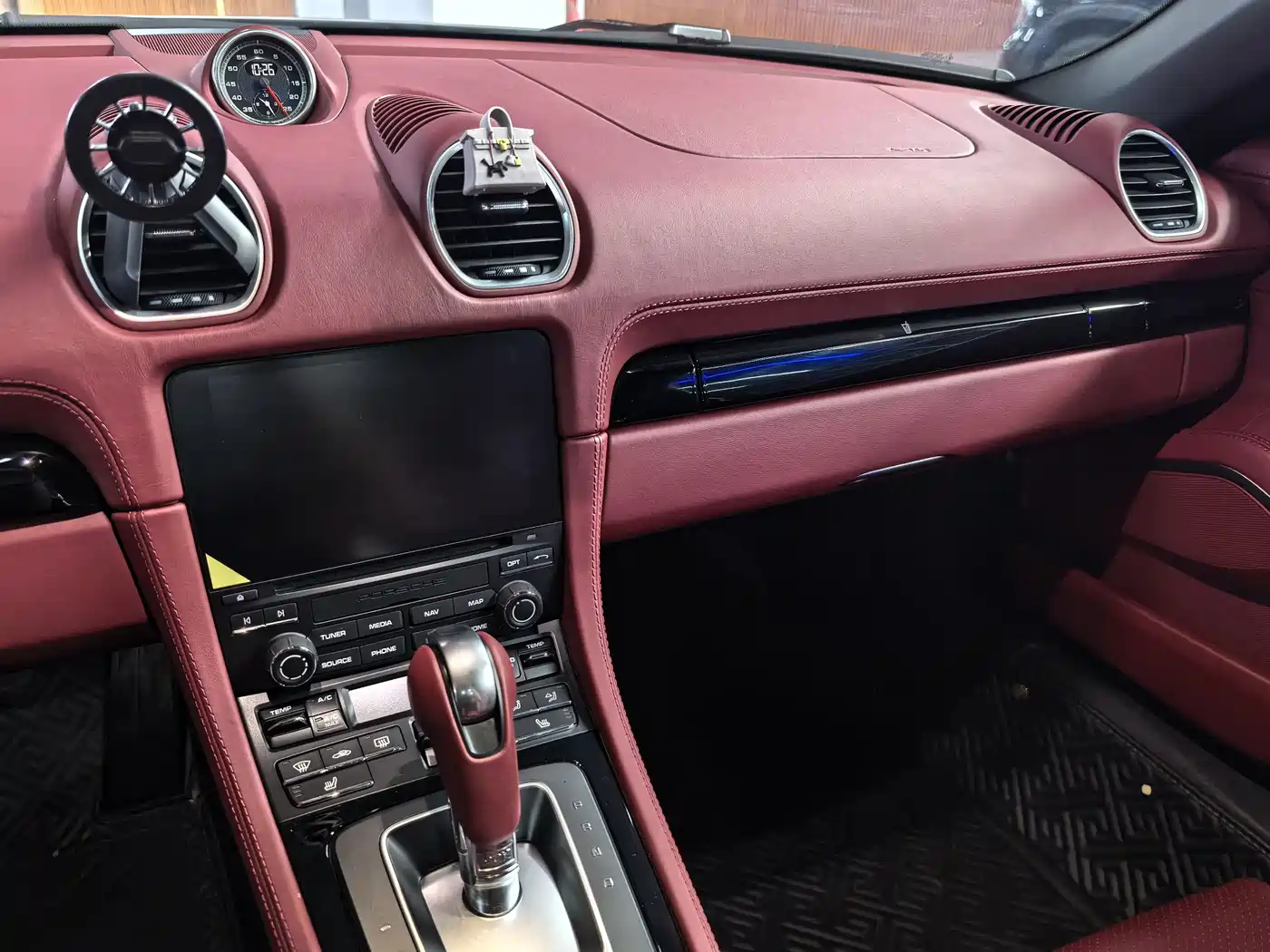 Porsche 718 2022 Boxster 2.0T фото 9