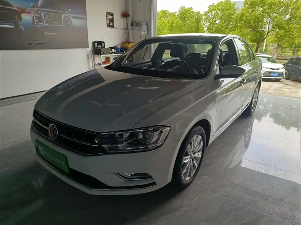 Volkswagen Bora 2018 1.5L Automatic Comfort фото 2