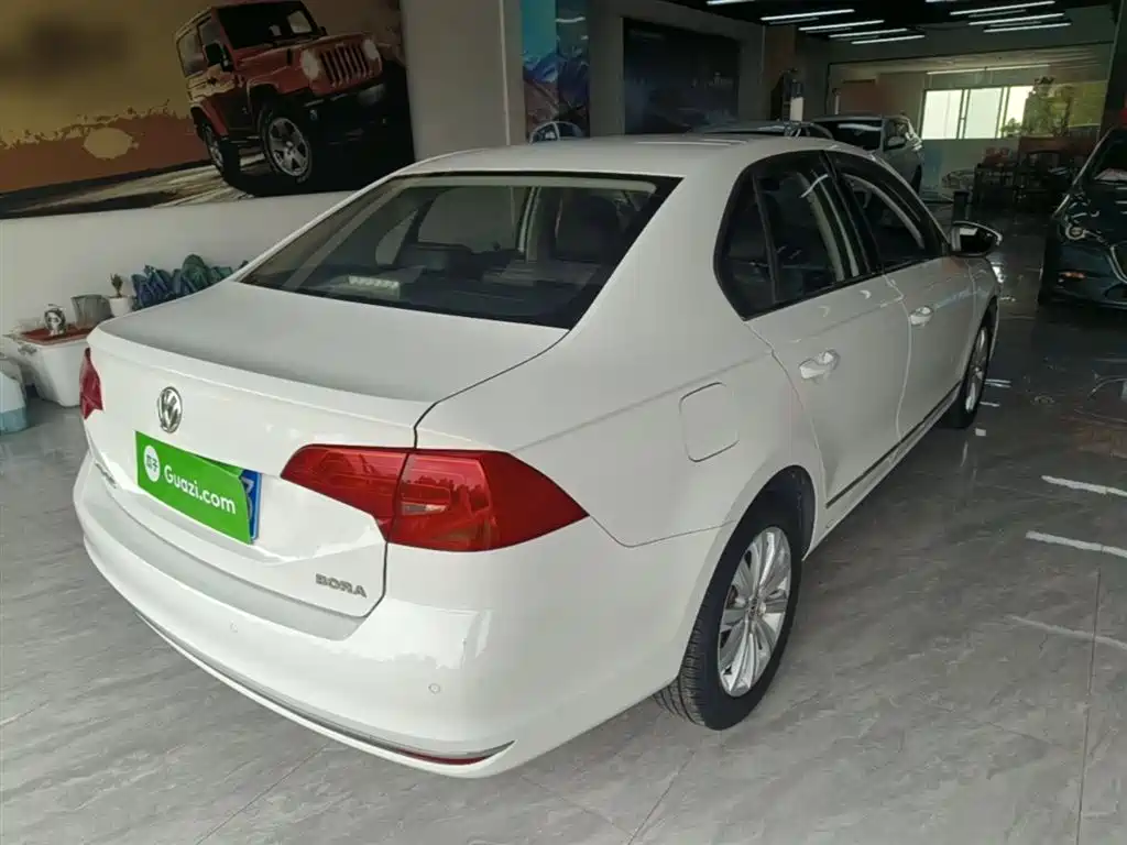 Volkswagen Bora 2018 1.5L Automatic Comfort фото 7