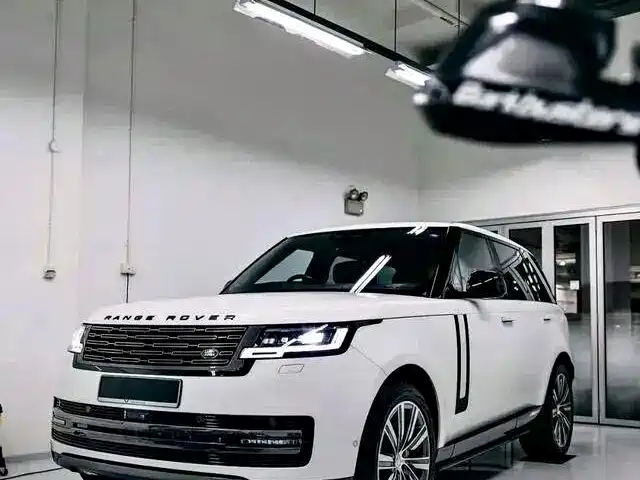 Land Rover Range Rover 2026 Model 3.0 L6 400PS AB Long Wheelbase Version фото 2