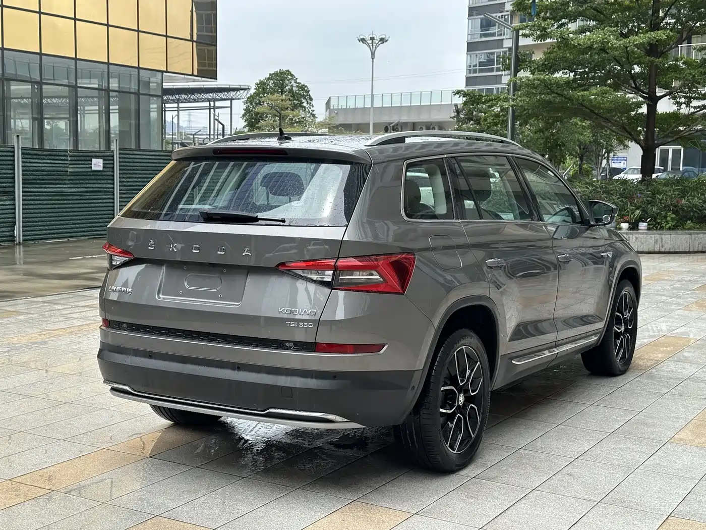 Škoda Kodiaq 2019 Facelift TSI330 7-Seater 2WD Luxury Premium Edition China VI фото 4