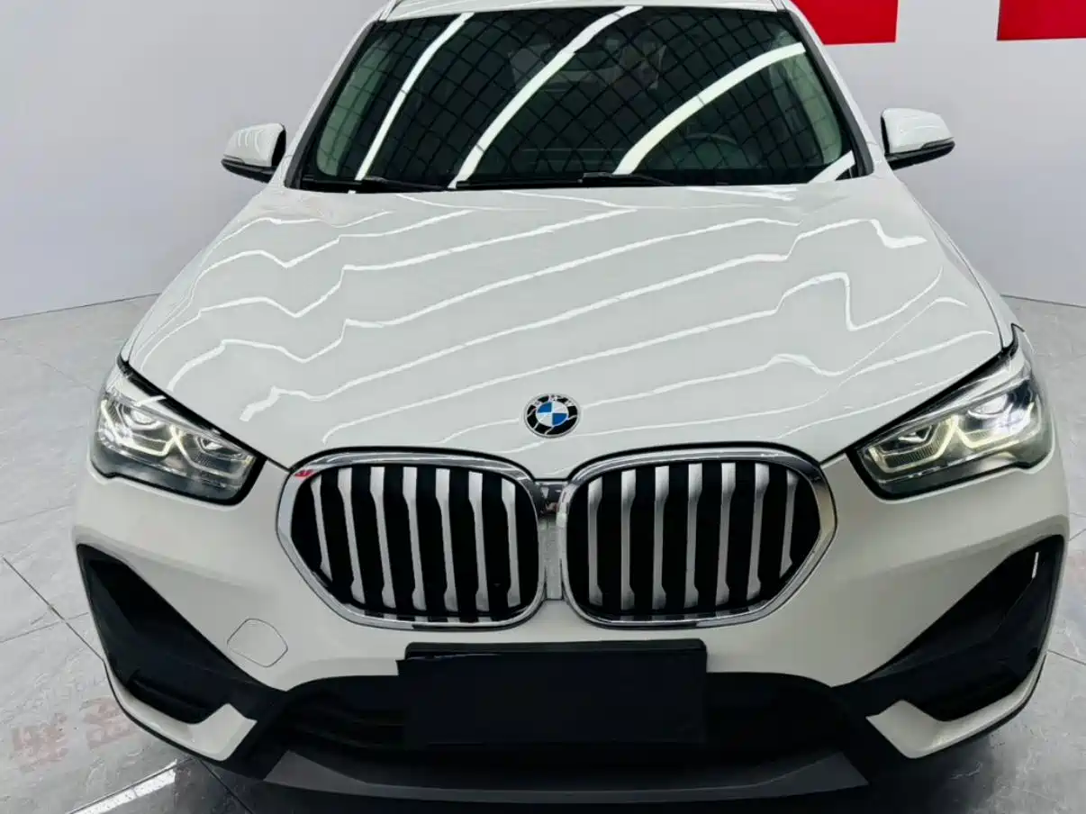 BMW X1 2021 sDrive20Li Fashion фото 2