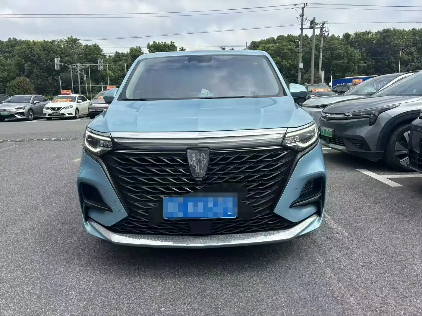 Фото 2 - Roewe iMAX8