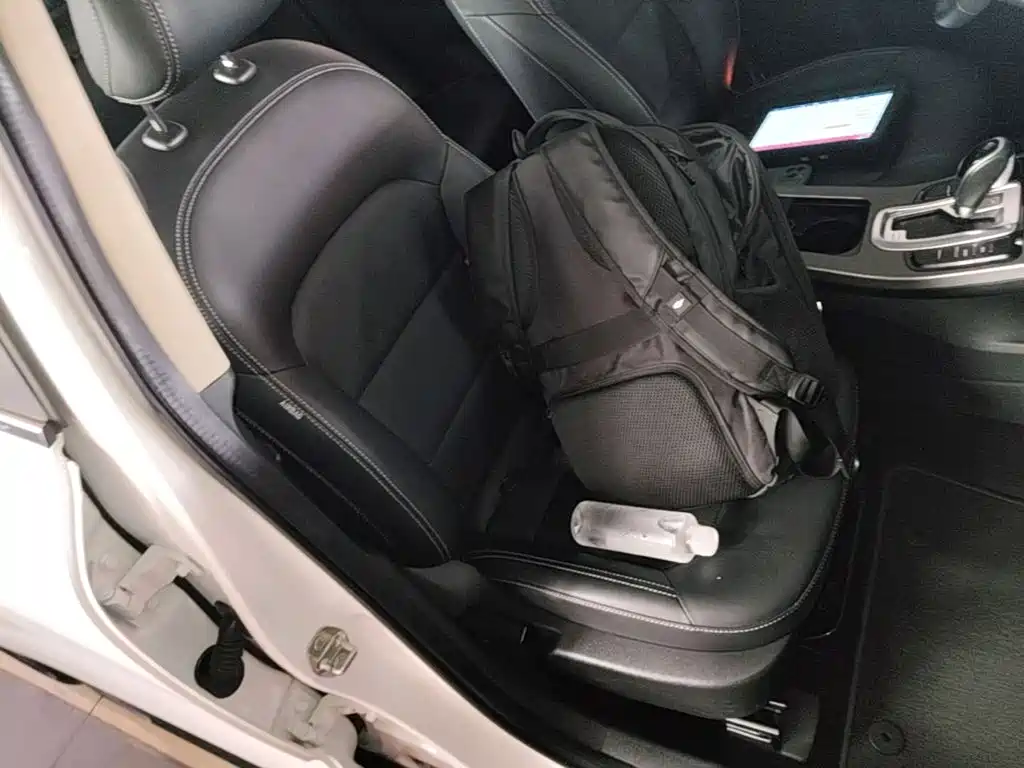 Фото 25 - Geely Emgrand GS
