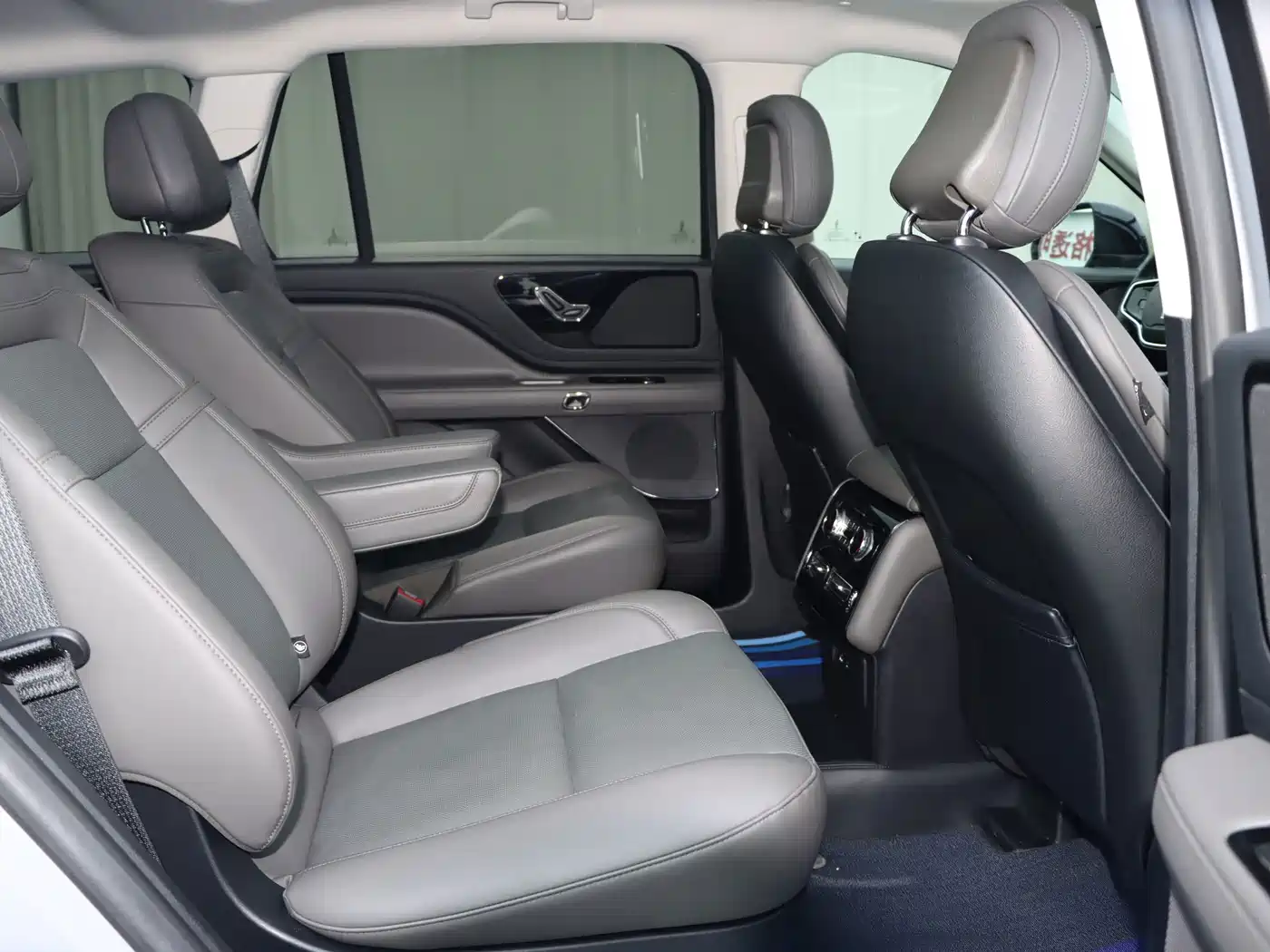 Lincoln Aviator 2025 2024 3.0T V6 AWD Elegance 6-Seater