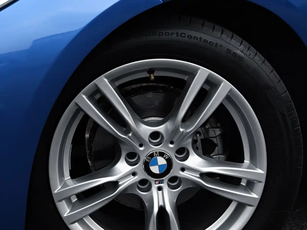 BMW 3 Series GT 2019 320i M Sport Model фото 10