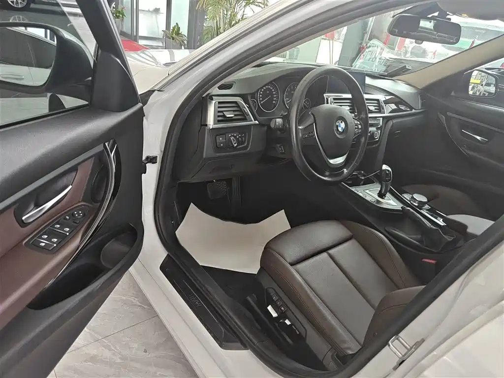 BMW 3 Series 2019 320Li Fashion Type фото 11