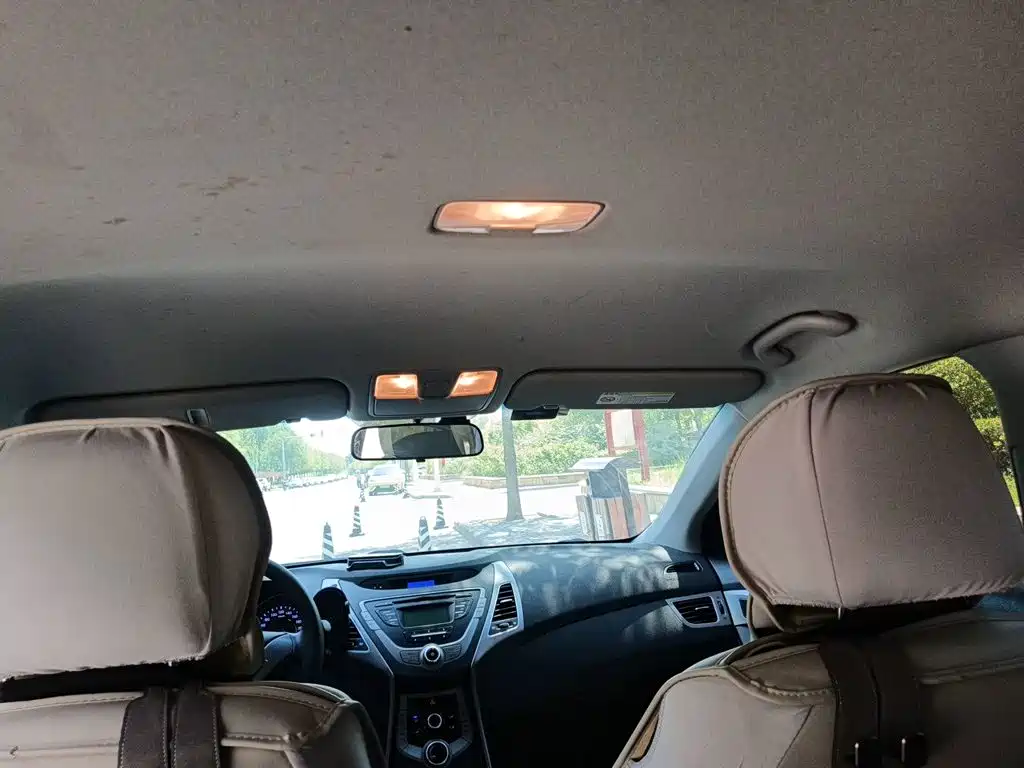 Hyundai Langdong 2015 2015 1.6L Auto Trend