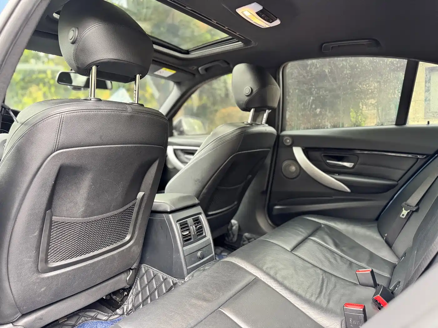 BMW 3 Series 2017 330i M Sport фото 5