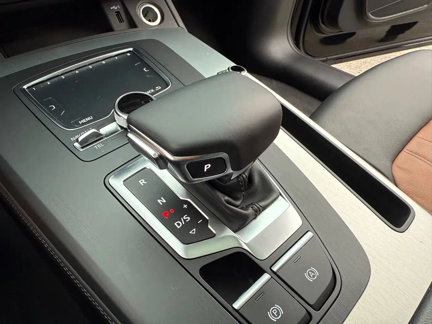 Audi Q5L 2020 40 TFSI Prestige Fashion фото 15