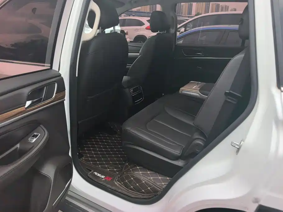 Roewe RX8 2018 2018 30T Smart Internet AWD Flagship Edition