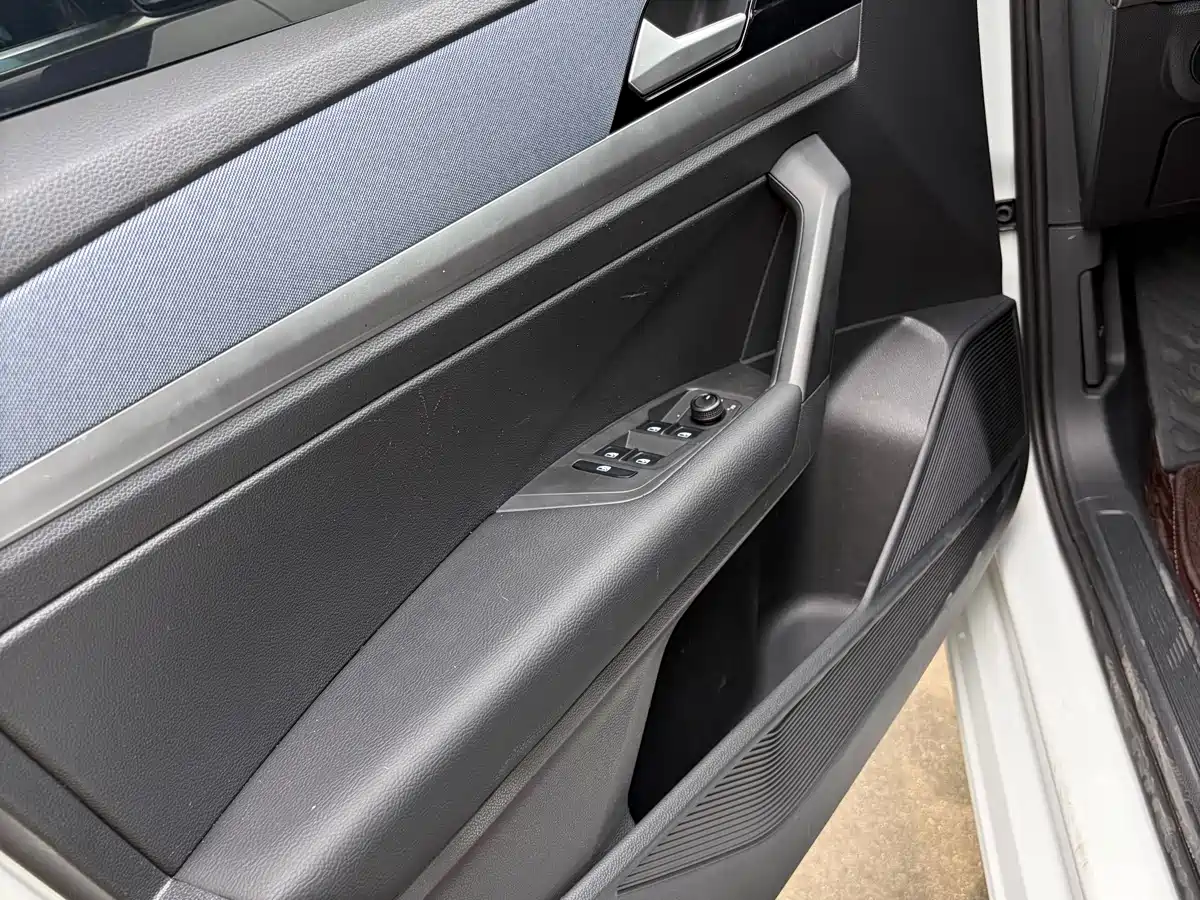 Volkswagen Lavida 2023 1.5L Auto Delight Edition фото 13
