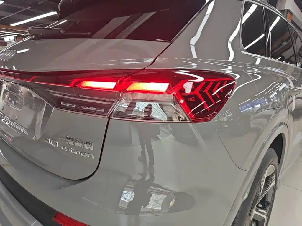 Audi Q4 e-tron 2025 2024 40 e-tron Creation Edition