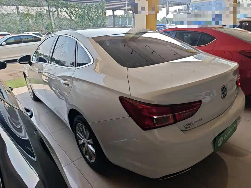 Photo 5 - Buick Verano