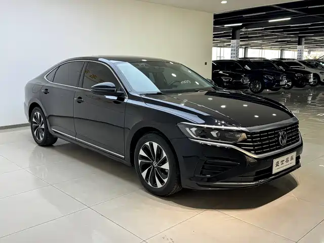 Volkswagen Passat 2022 280TSI Elite Edition — фото 3