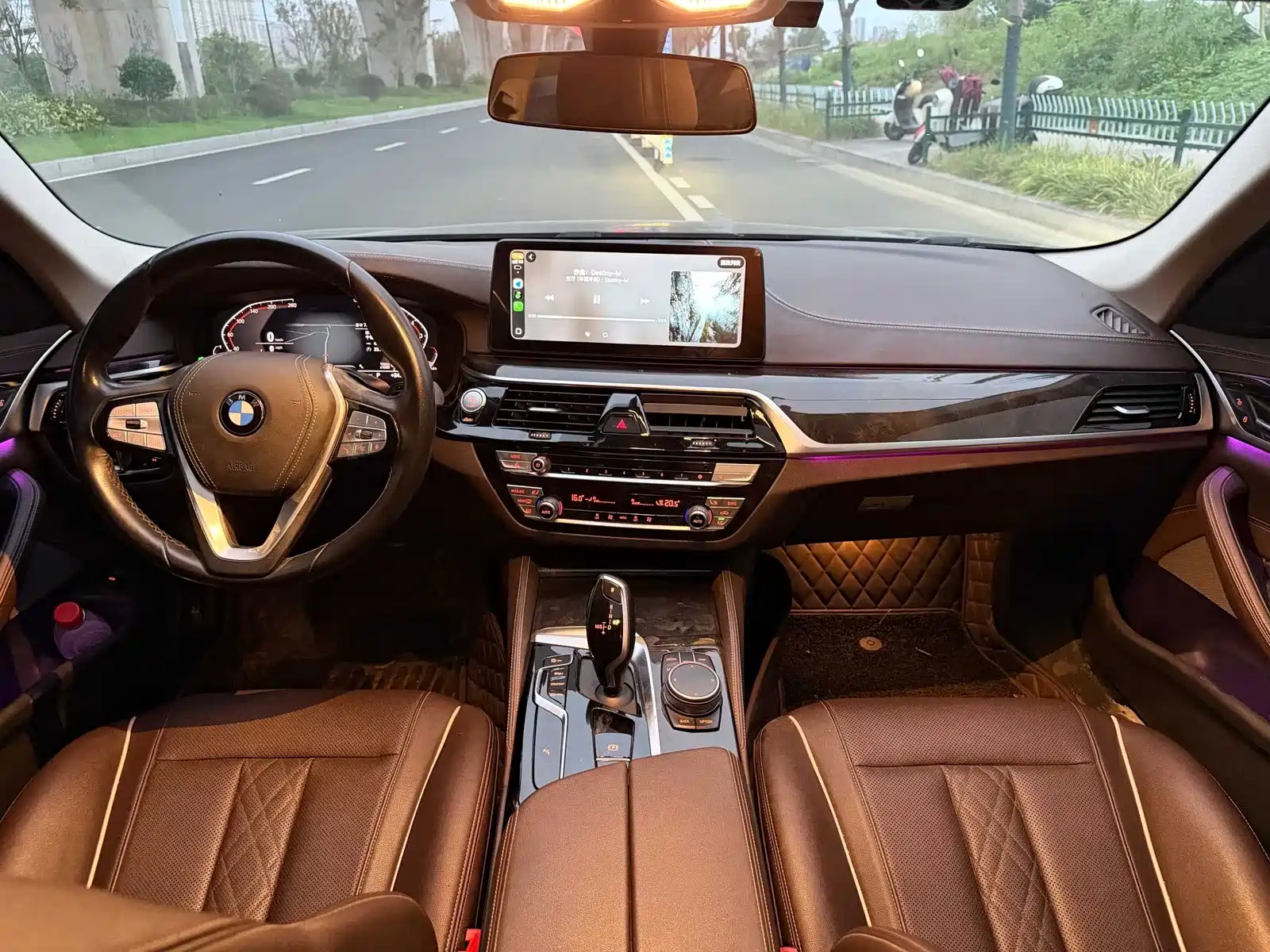 Photo 6 - BMW 5 Series