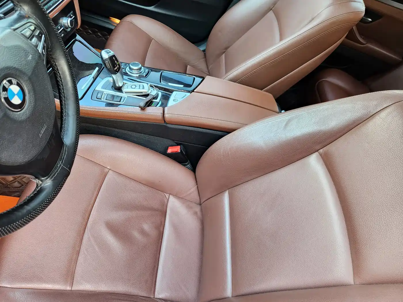 BMW 5 Series 2014 525Li Leading фото 17
