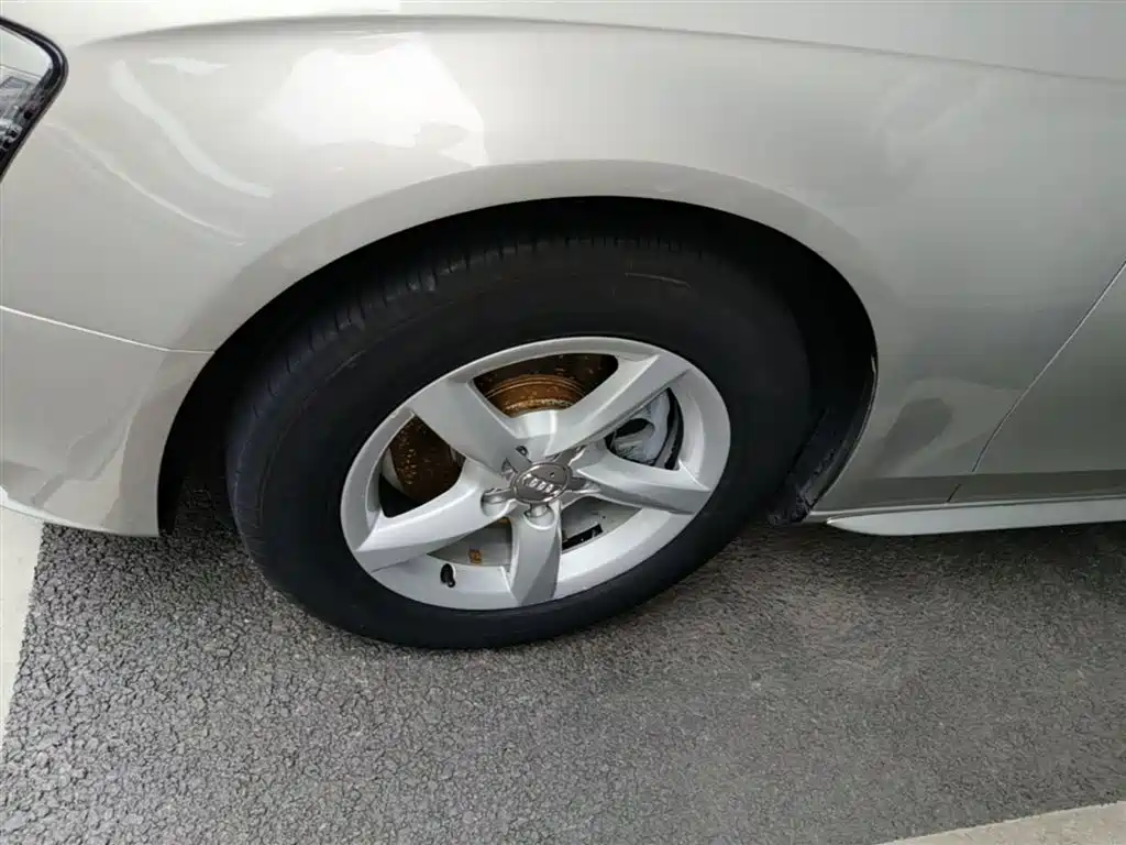Audi A4L 2015 35 TFSI Auto Standard фото 23