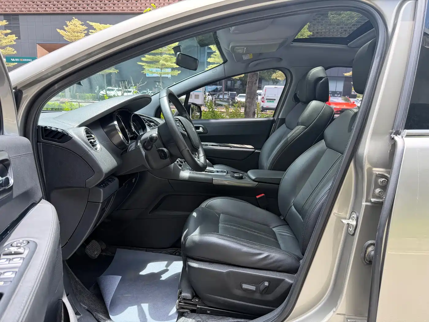 Peugeot 3008 2017 2016 1.6THP Automatic Trend Edition