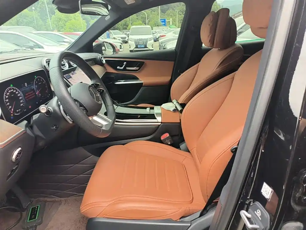 Mercedes-Benz GLC 2023 Facelift GLC 300 L 4MATIC Sport 5-Seater фото 15