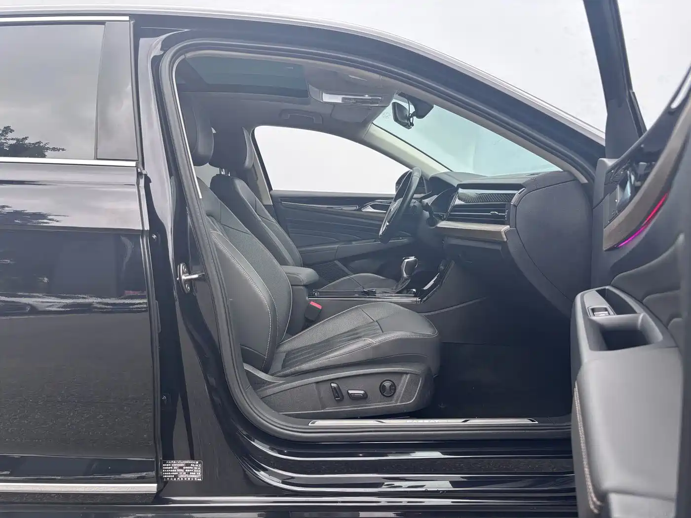 Photo 7 - Volkswagen Passat
