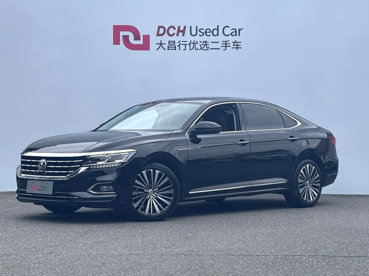 Photo 1 - Volkswagen Passat
