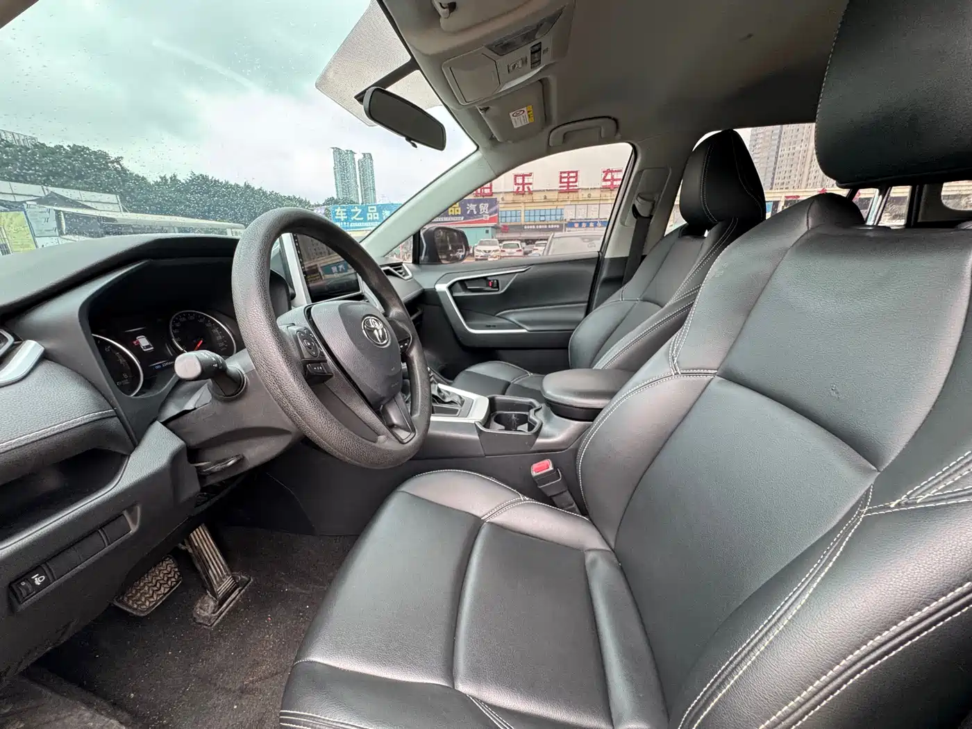 Toyota Wildlander 2022 2.0L CVT FWD Leading Edition фото 6