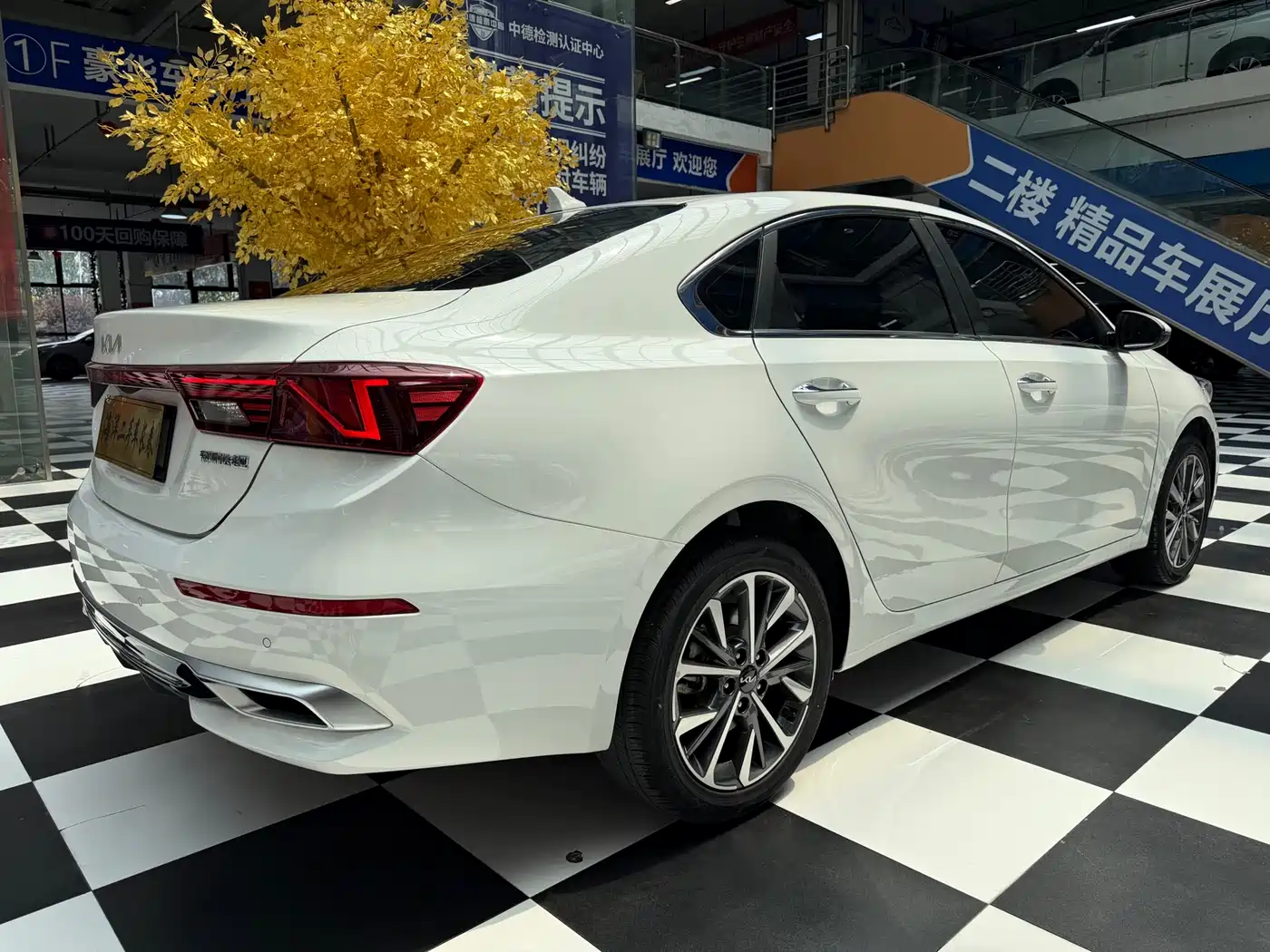 Kia K3 2021 1.5L CVT Fashion Edition фото 5