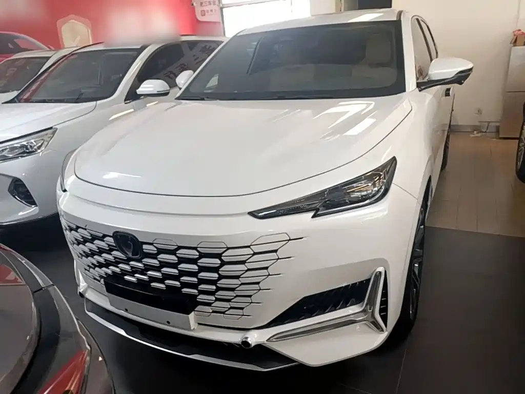 Changan UNI-K 2023 2023 2.0T 2WD Delight Edition
