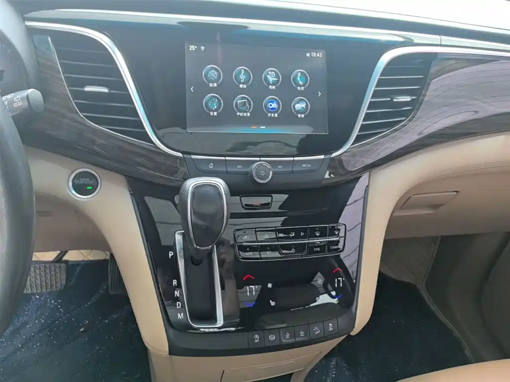 Buick GL8 2017 ES 28T Luxury China V фото 13