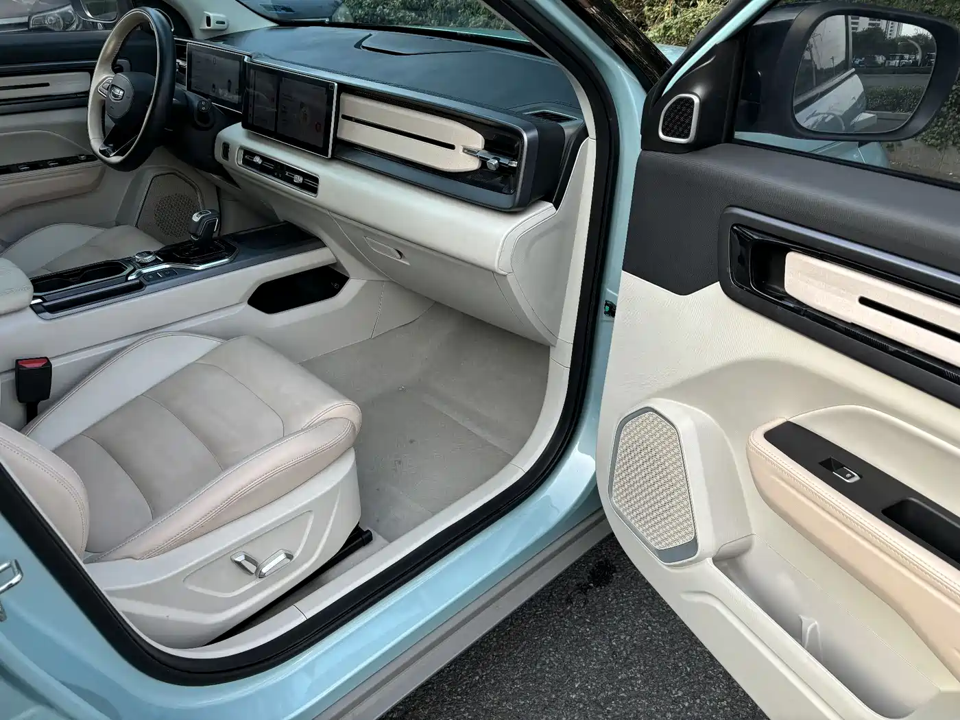 GEELY AUTOMOBILE GEELY ICON