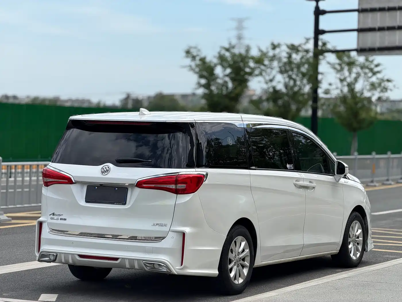 Buick GL8 2018 ES 28T Comfort Type China VI фото 10
