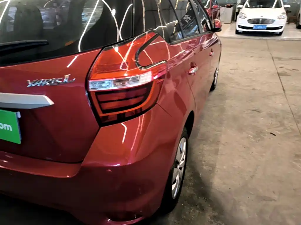 Toyota YARiS L Zhi Xuan 2016 Facelift 1.5E CVT Charming Edition фото 8