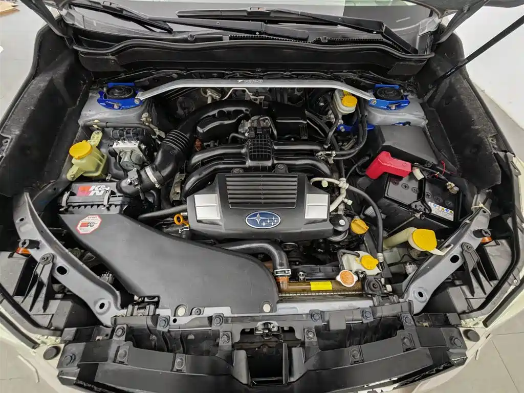 Subaru Forester 2013 2.5i Automatic Premium Edition фото 6