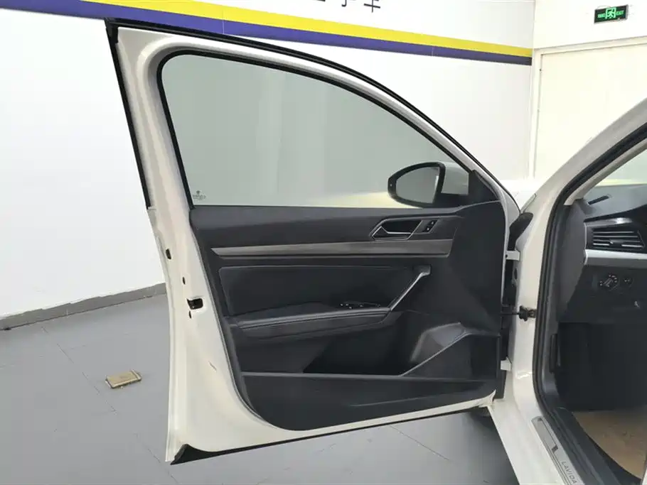 Volkswagen Lavida 2021 1.5L Auto Comfort Edition фото 7