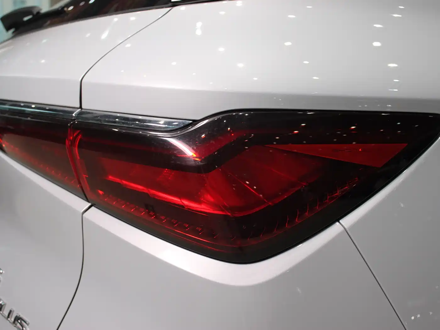 BYD Yuan PLUS 2024 Glory Edition 510KM Leading фото 7