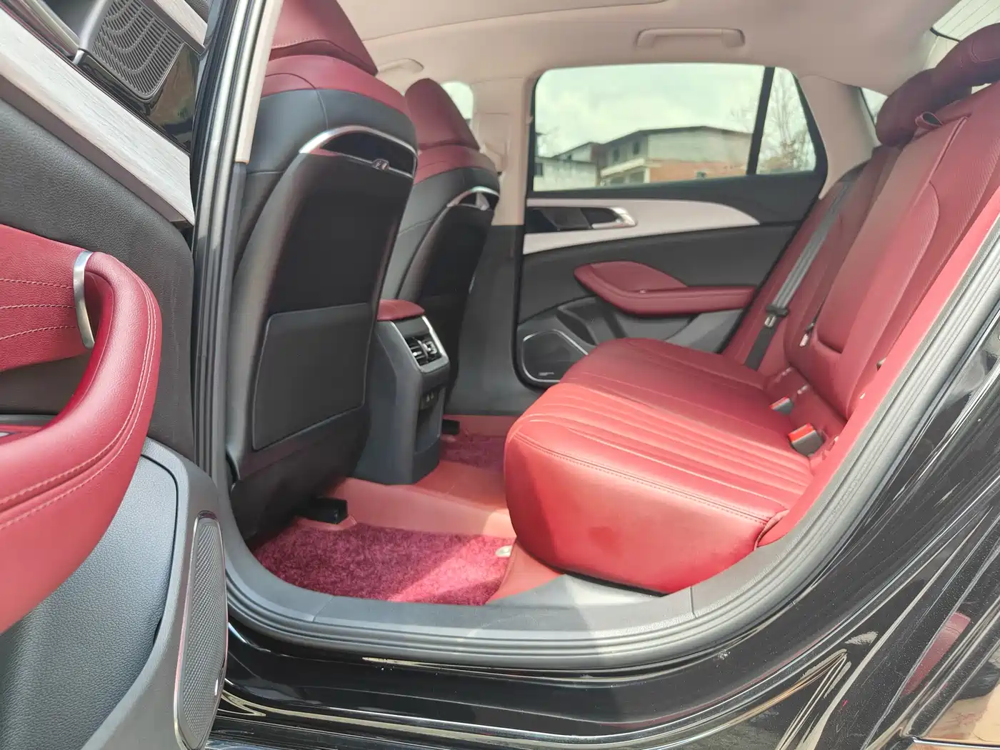 Hongqi H5 2024 1.5T DCT Smart Connect Flag Rhythm Edition фото 5