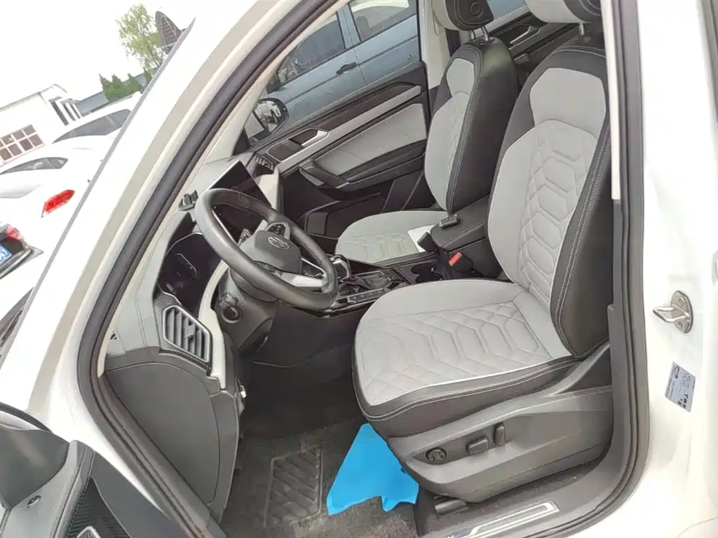 Volkswagen Tayron 2024 300TSI 2WD Luxury Plus Advanced фото 15