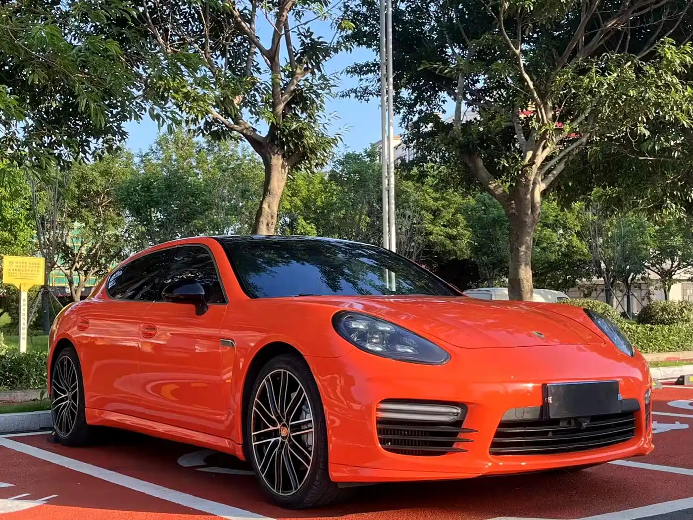 Porsche Panamera 2014 Panamera 4S Executive 3.0T фото 3