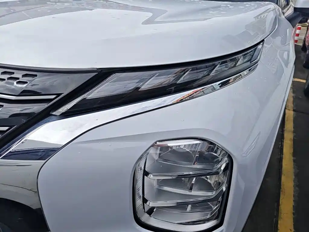 Mitsubishi Outlander 2023 2023 1.5T CVT FWD Premium Edition 5-seater