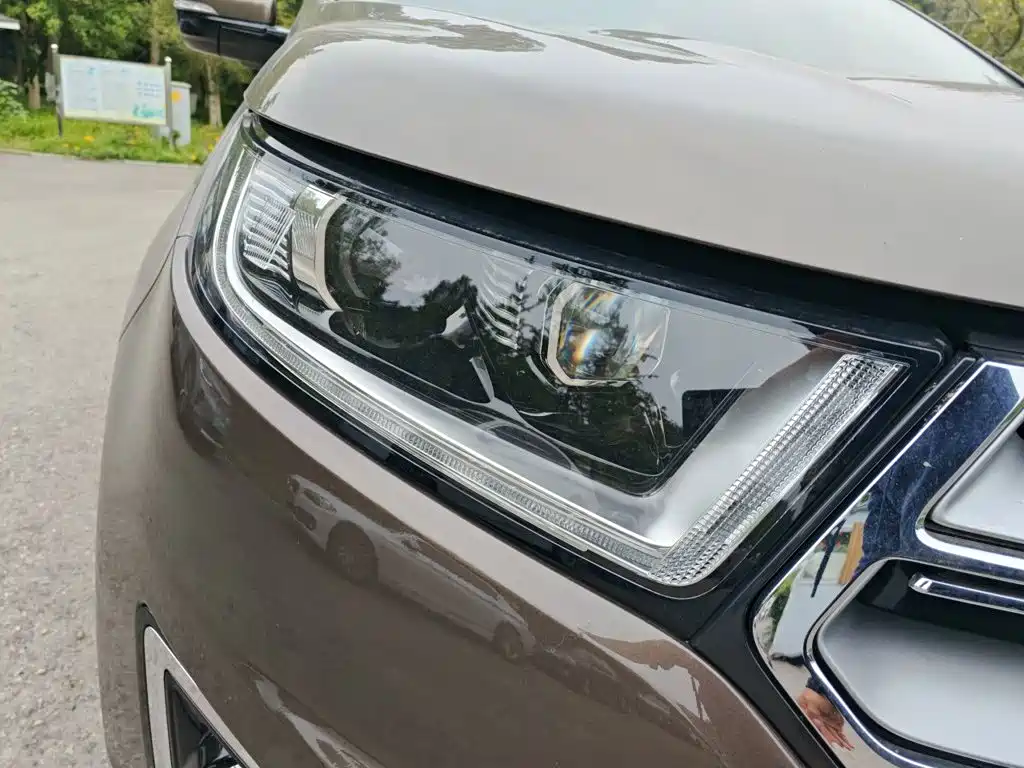 Фото 7 - Ford Edge