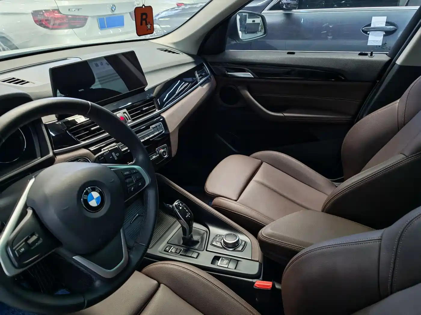 BMW X1 2020 sDrive25Li Leading Model фото 6