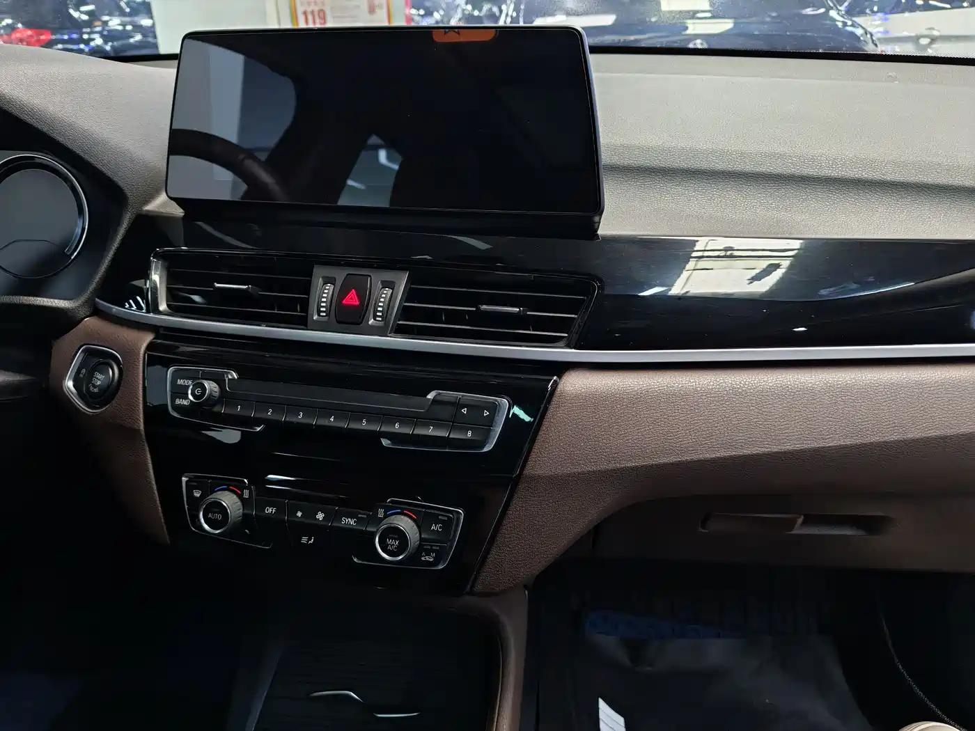 BMW X1 2020 sDrive25Li Leading Model фото 11