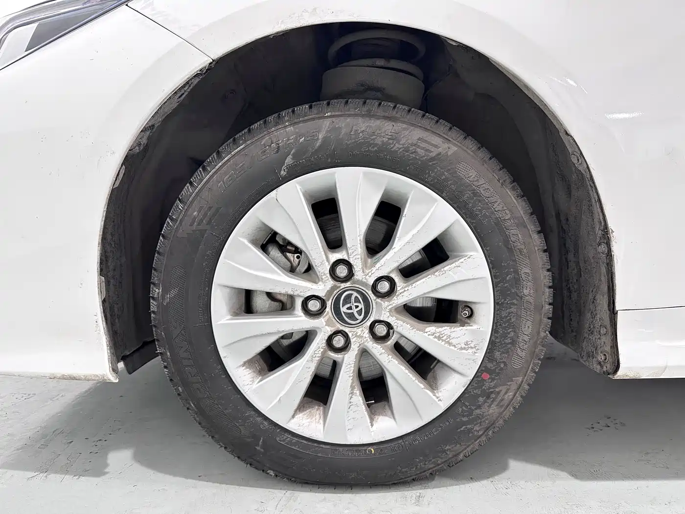 Toyota Corolla 2021 Hybrid 1.8L E-CVT Pioneer Edition фото 17